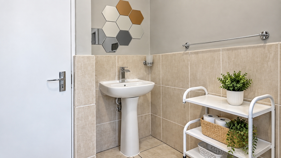 2 Bedroom Property for Sale in Parklands Western Cape
